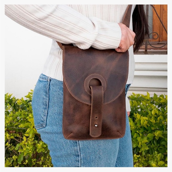 Handbags - Vintage Crossbody Bag with Adjustable Shoulder Strap